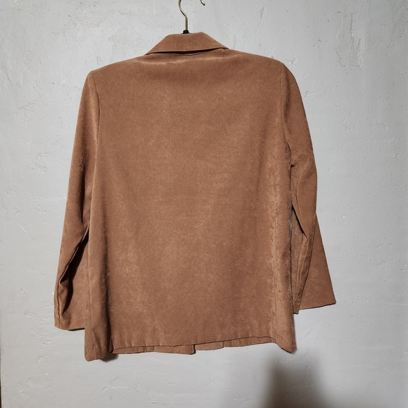 Studio Works Button Tan Blazer Size Small - Picture 4 of 4